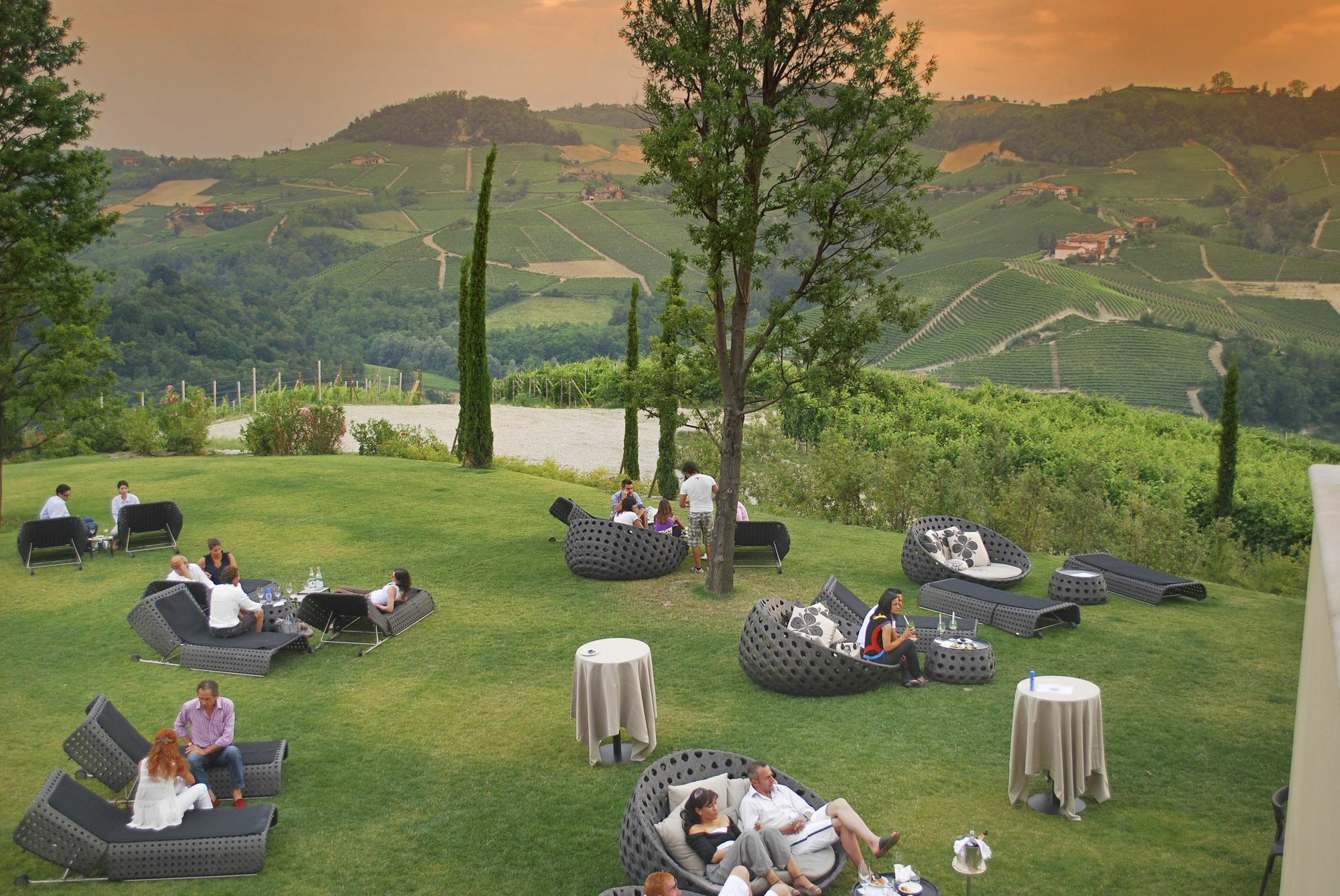 Il Boscareto Resort & Spa Serralunga d'Alba Exterior foto